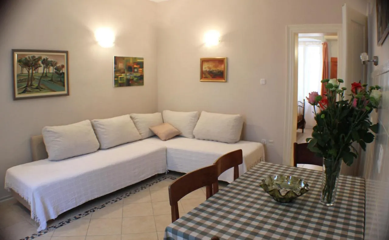 Adagio Theatre Apartment Split