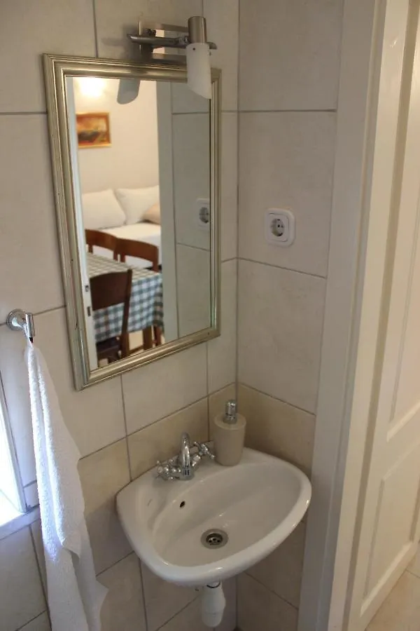 Adagio Theatre Apartment Split