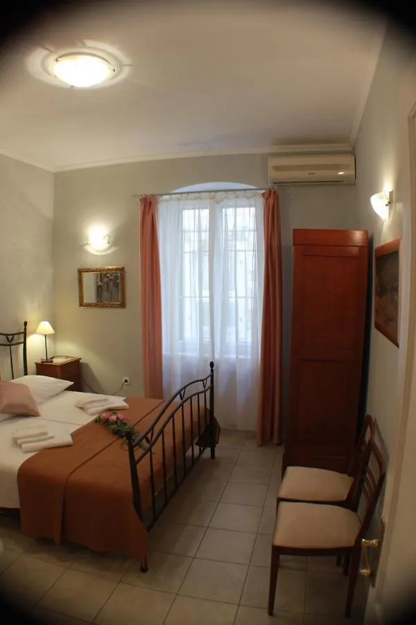 Adagio Theatre Apartment Split