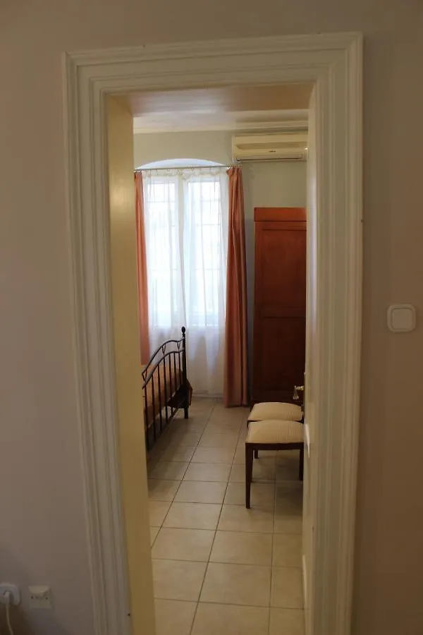 Adagio Theatre Apartment Split