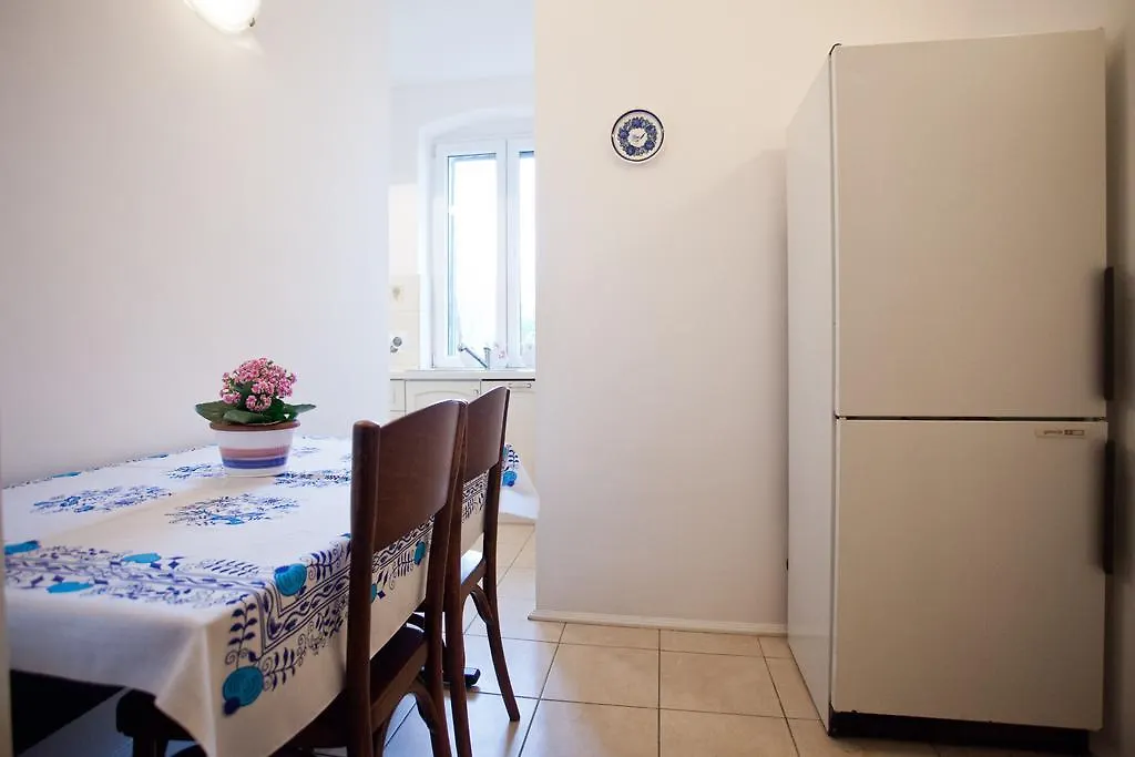 Adagio Theatre Apartment Split