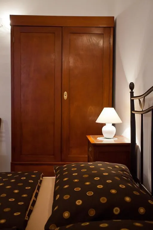 Adagio Theatre Apartment Split