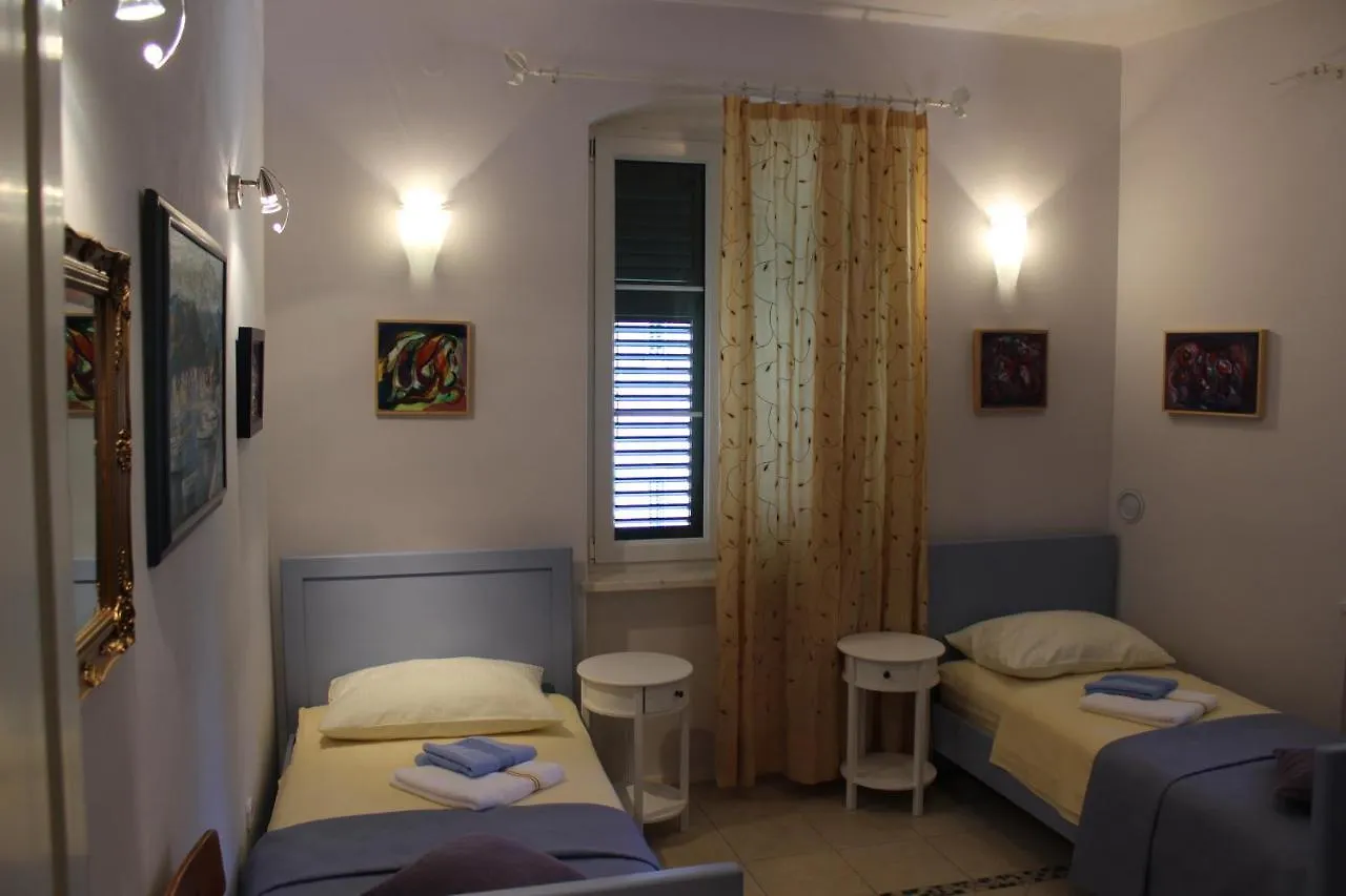 Adagio Theatre Apartment Split
